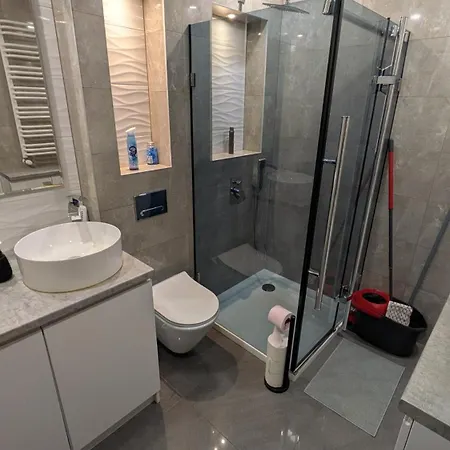 Warsaw Bemowo Prestige Apartment - Free Parking - Fast WiFi